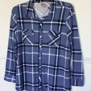 Como Vintage Woman’s Blue Plaid Button-Up Shirt